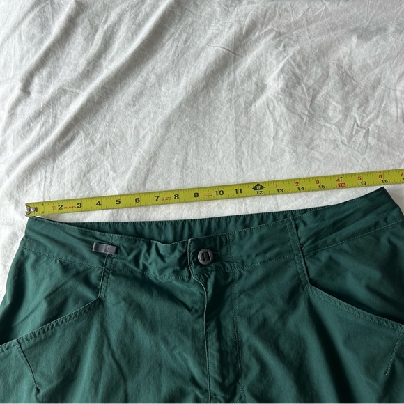 Men’s Green Patagonia Venga Rock Pants - Picture 7 of 14